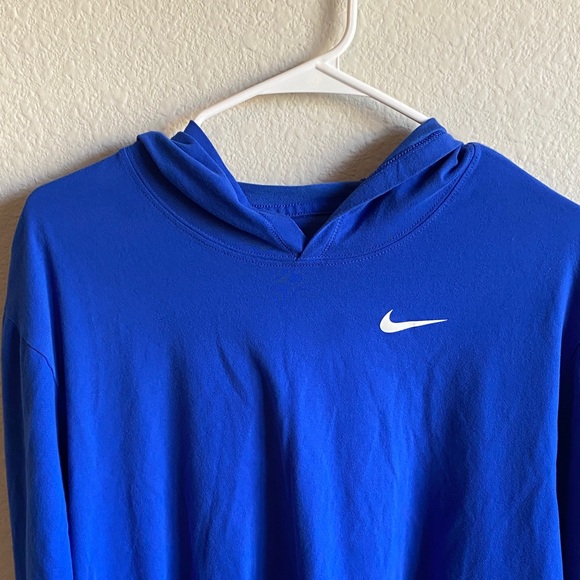 Nike Men's Royal Blue Dri-Fit Hoodie (lightweight) - Picture 6 of 13